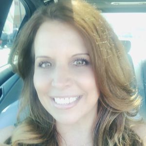 Meet your Posher, Michele